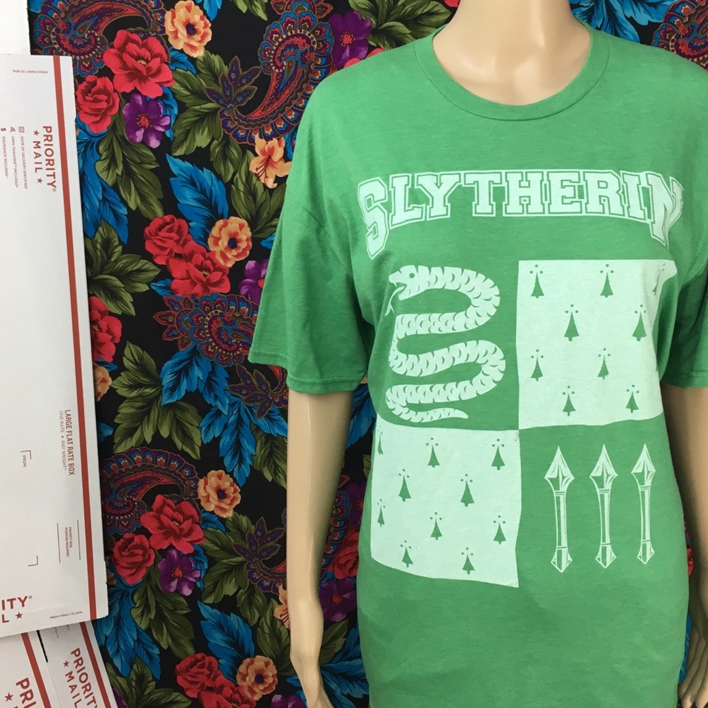 NEW men’s Harry Potter Shirt Hogwarts Movie Tee XL green NWT